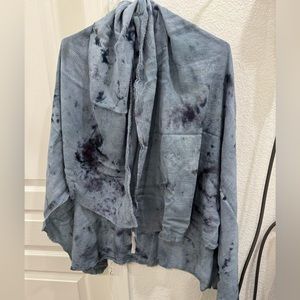 UO Urban outfitters blue water ink design scarf